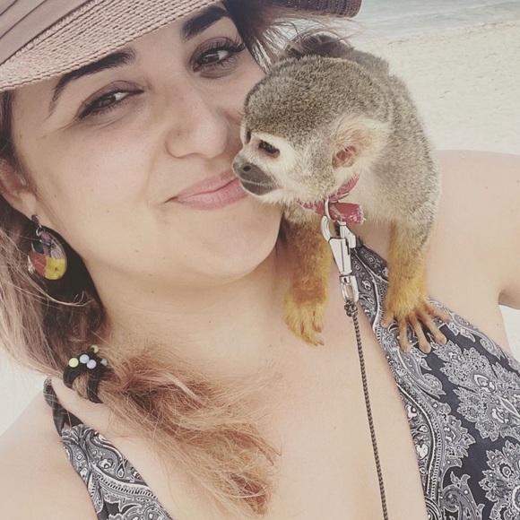 Meet your Posher, Maydel - Picture 5 of 15